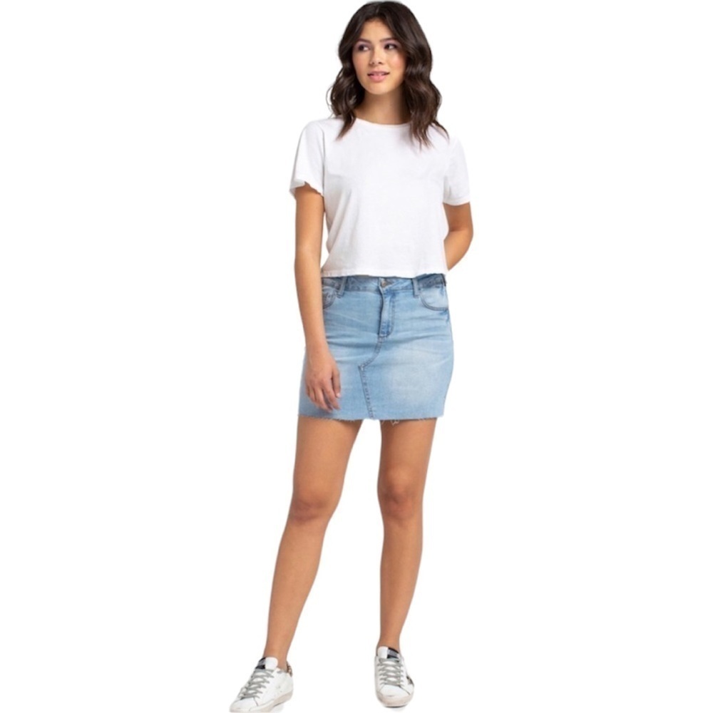 Celebrity Pink Denim Jean Mini Skirt Raw Fray Hem Blue Light Wash Size 1/25